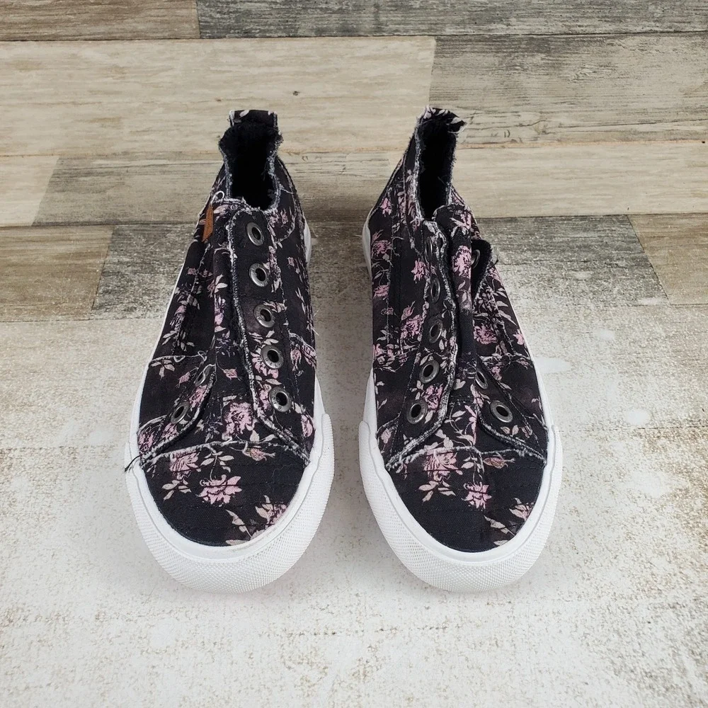 Blowfish Malibu Play Kids Shoes Sz 5 Black Retro Rose Canvas Slip On Sneakers